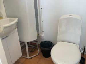 Koupelna v ubytování Kapelludden Östra Öland