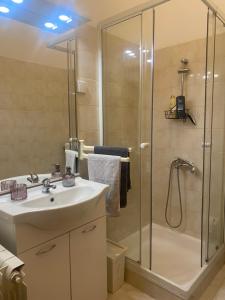 Koupelna v ubytování Apartments Lav + 23 fotografií