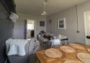 Zona d'estar a Loop Head Lighthouse Attendant's Cottage