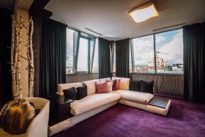 Posezení v ubytování Plaza V Executive Hotel