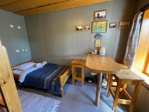 Postel nebo postele na pokoji v ubytování Hostel Kalameeste Maja