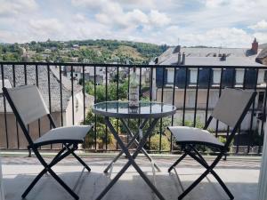 Balkón nebo terasa v ubytování 2 Espalion superbe appartement hyper centre ville