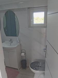 Koupelna v ubytování Apartman Lana + 7 fotografií