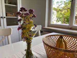 Afbeelding uit fotogalerij van Wunderschöne Wohnung in perfekter Lage in Hilpoltstein +30 foto's