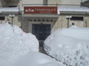 Cedars Palace v zimě