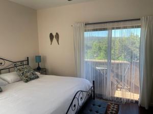 Mynd úr myndasafni af New The Grasshopper with Balcony, Heart of Sedona í Sedona