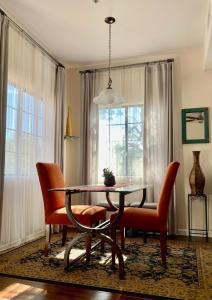 Mynd úr myndasafni af New The Grasshopper with Balcony, Heart of Sedona í Sedona