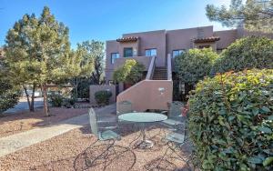 Mynd úr myndasafni af New The Grasshopper with Balcony, Heart of Sedona í Sedona