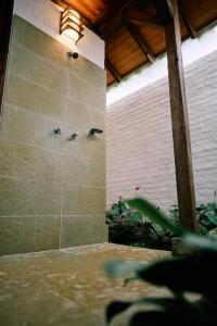 Un baño de Eucaliptus Spa Resort