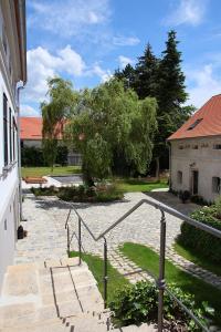 Vonkajšia záhrada v ubytovaní Darmyšl No13
