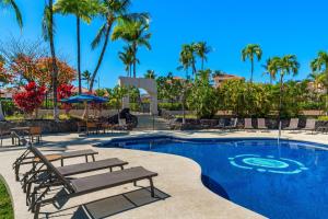 Bazén v ubytování Hilton Pool Pass incl - Spacious & Relaxing Resort Gem ~ View ~ Pool ~ Gym nebo v jeho okolí