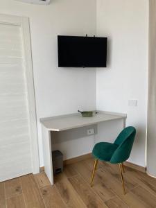 TV a/nebo společenská místnost v ubytování A crita suite