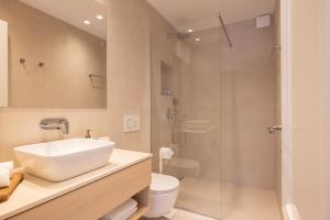 Koupelna v ubytování Holiday Home Poeta Brela + 20 fotografií