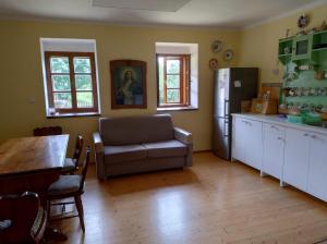 Kuchyňa alebo kuchynka v ubytovaní Country house - Slapy/Pazderny