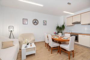 Η κουζίνα ή μικρή κουζίνα στο House Providenca