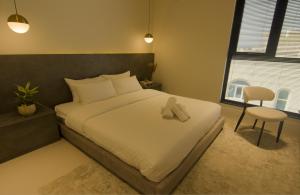 Gallery image of Modern Luxurious 1BR, Penthouse BLISS in Seeb