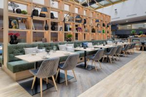 Restoran ili drugo mesto za obedovanje u objektu Radisson Hotel Graz