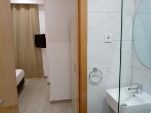 Bagno di Charming House Tarrafal