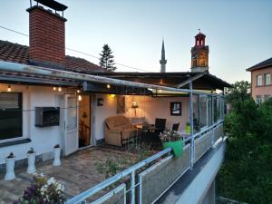 Το κτήριο όπου στεγάζεται  το διαμέρισμα