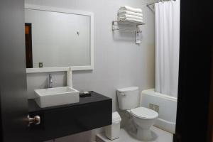 Koupelna v ubytování Rado Hotel - Santa María