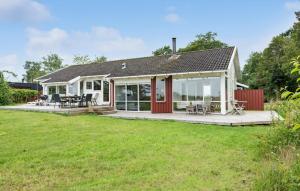 Zahrada ubytování Holiday Home Kystagervej Odder Ix