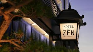 Certificado, premio, señal o documento que está expuesto en Hotel Zen (Adult Only)