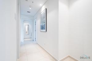 Gambar di galeri bagi Waterfront 2BR in The Address Fujairah Residences Block C, Sharm by Deluxe Holiday Homes di Fujairah