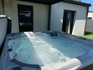 Fotografia z galérie ubytovania Maison avec jacuzzi et sauna v destinácii Épinal