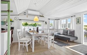 Χώρος καθιστικού στο 3 Bedroom Stunning Home In Otterup