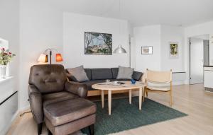 Χώρος καθιστικού στο Gudhjem Søpark Lejl 10