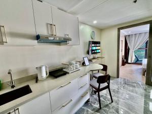 Dapur atau dapur kecil di The Modern Flats at Cityhub