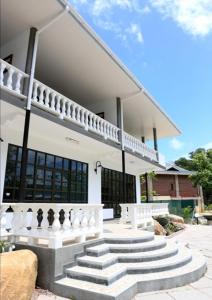 Balkón nebo terasa v ubytování La Digue Self-Catering Apartments