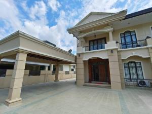 クチンにあるJk Romance House 20Pax 6Carparksの大家