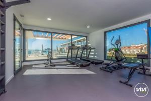 Fitness centrum a/nebo fitness zařízení v ubytování ViVi Homes - Sunny Views Wellness, Gym, Pool & Sea view