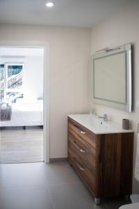A bathroom at Casa en Tarela, Porto do Son