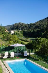 The swimming pool at or close to Casa en Tarela, Porto do Son