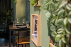 Ảnh trong thư viện ảnh của Secret Jungle - Love Room by PRIM0 C0NCIERGERIE ở Royat