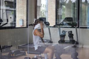 Centrul de fitness și/sau facilități de fitness de la The Grid Co-Living Managed by HII