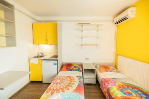 Postel nebo postele na pokoji v ubytování ŠD Portorož Hostel Korotan
