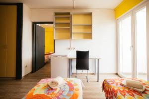 Postel nebo postele na pokoji v ubytování ŠD Portorož Hostel Korotan