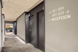 Ο χώρος του λόμπι ή της ρεσεψιόν στο B&B HOTEL Castro Urdiales