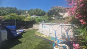 Afbeelding uit fotogalerij van Maisonnette avec jardin et piscine privée in Grabels