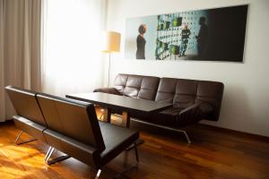 A seating area at arte Hotel Linz