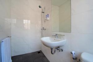 Koupelna v ubytování Vansari Hotel