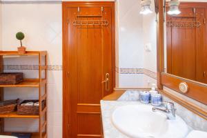 Fotografie z fotogalerie ubytování Apto Castillo Vistamar 1a Línea Nova Sun Holiday v destinaci Moraira