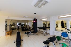 Fitness centrum a/nebo fitness zařízení v ubytování Kamer Exclusive Hotel & Suites