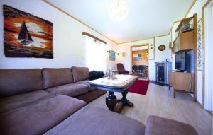 Kuchyň nebo kuchyňský kout v ubytování Cottage With Spectacular Views