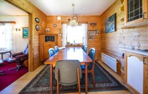 Kuchyň nebo kuchyňský kout v ubytování Cottage With Spectacular Views