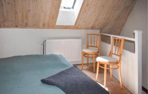 Postel nebo postele na pokoji v ubytování Beautiful Apartment In Simrishamn