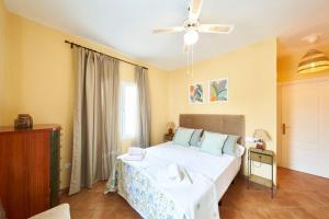 Gallery image of Albatros in La Isleta del Moro